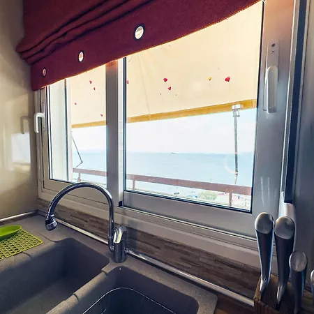 Above The Sea Apartment Piraeus Exterior photo